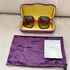 GUCCI SUNGLASSES